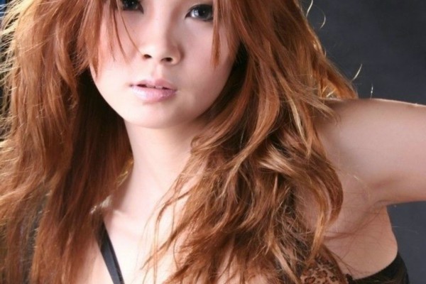 You crazy woman! Xu Qingqing looked at the crying and laughing man and said.